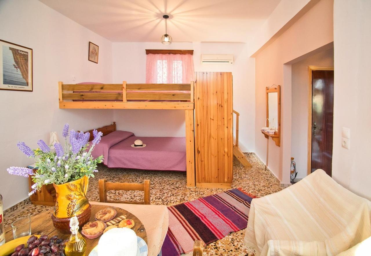Petroula Apartments Emborios Екстериор снимка
