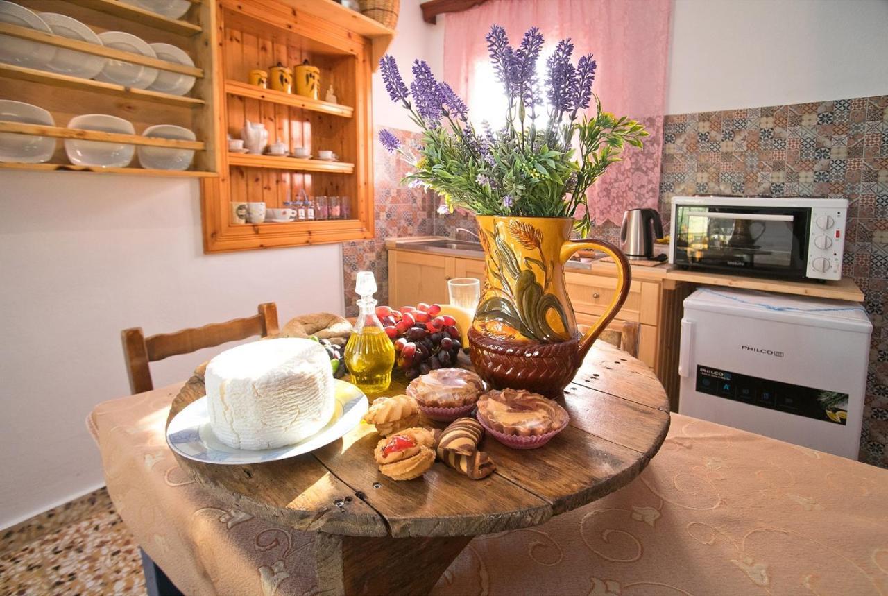 Petroula Apartments Emborios Екстериор снимка
