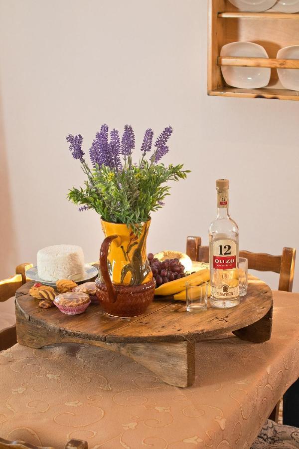 Petroula Apartments Emborios Екстериор снимка
